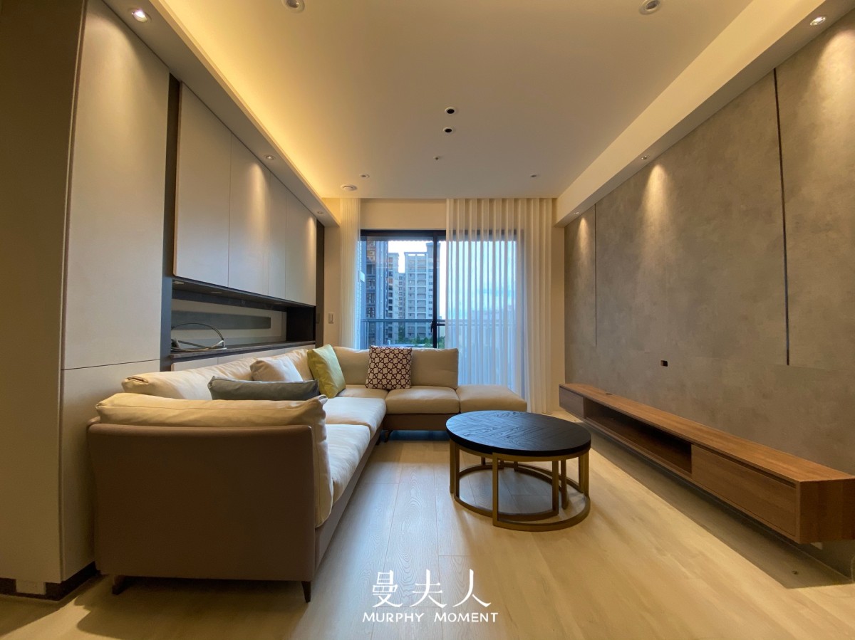 客廳落地窗直立柔紗簾