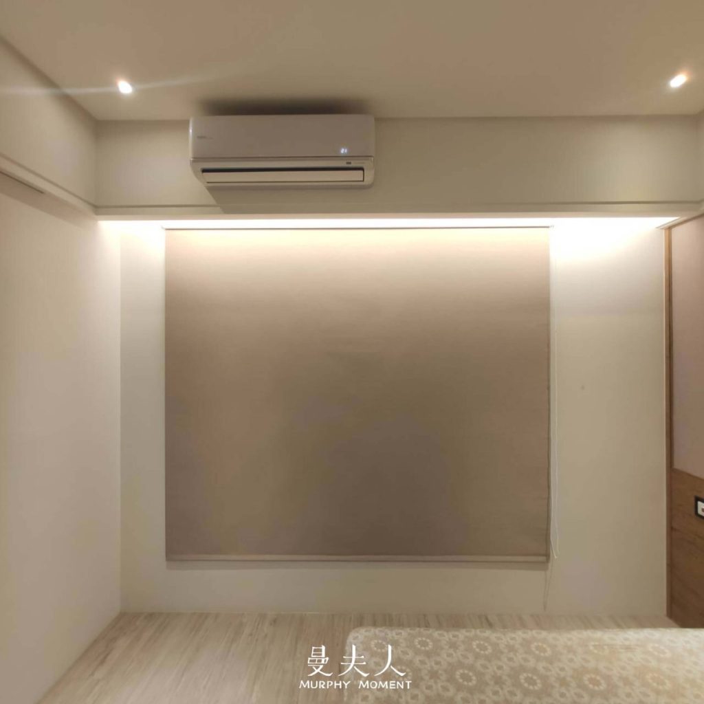 【2022 桃園窗簾推薦】新家裝潢 窗簾該怎麼挑選? 最實用的窗簾推薦攻略 7 亞麻紋材質和大地色系的遮光捲簾