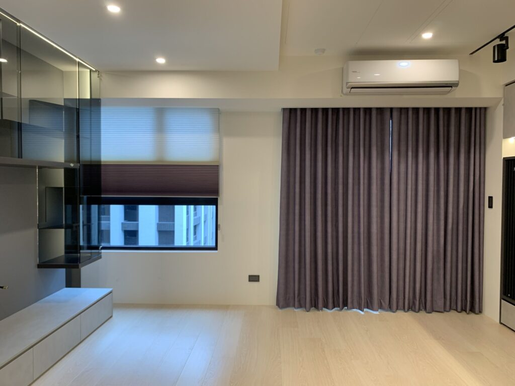 蛇行簾 全遮光布簾